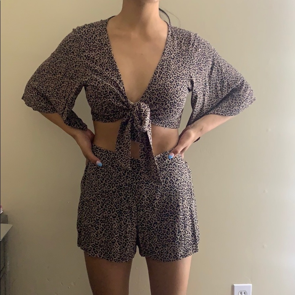 American Eagle cheetah set